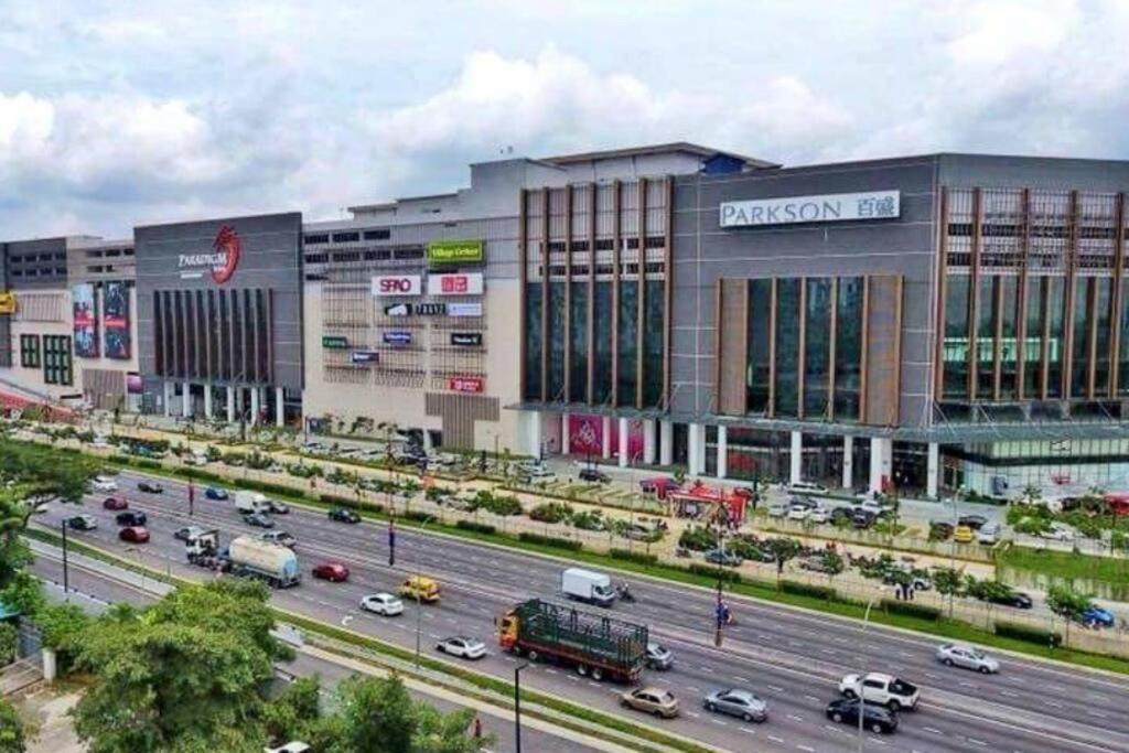 Paradigm Mall The Platino 3 Bedroom Johor Bahru